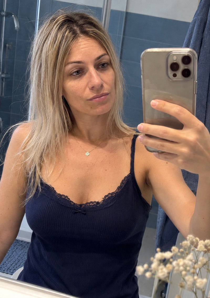 Des cheveux plus fins qui ne tiennent plus le volume